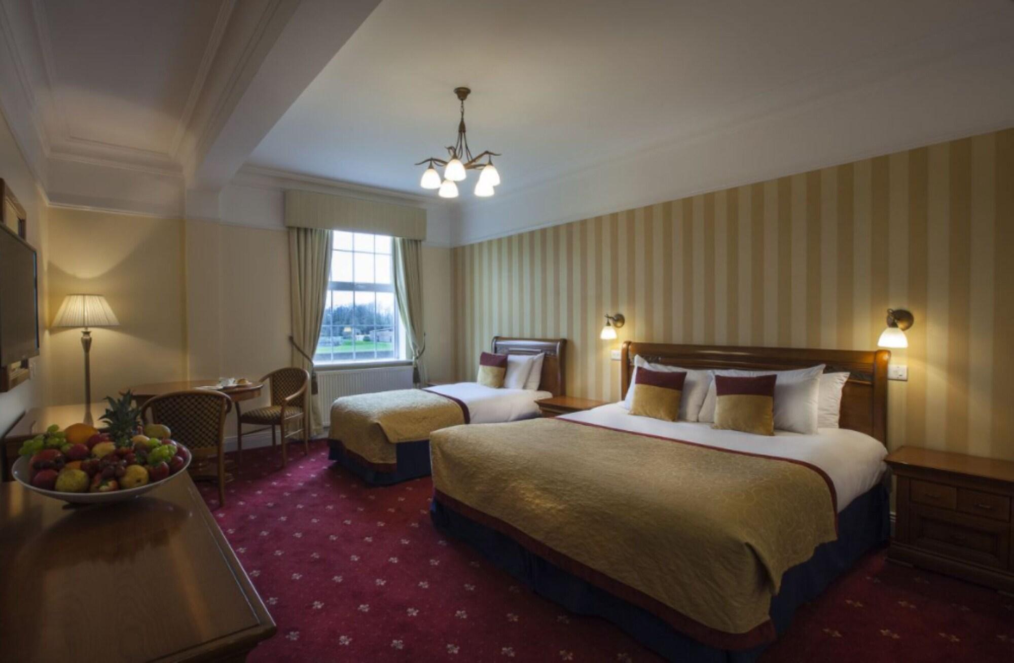 Celbridge Manor Hotel Exterior foto