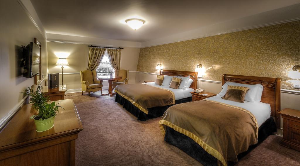 Celbridge Manor Hotel Exterior foto